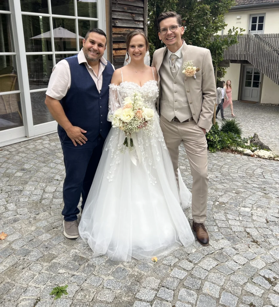 Hochzeit am Montag von Emilia und Alexander auf dem Hofgut Maisenburg